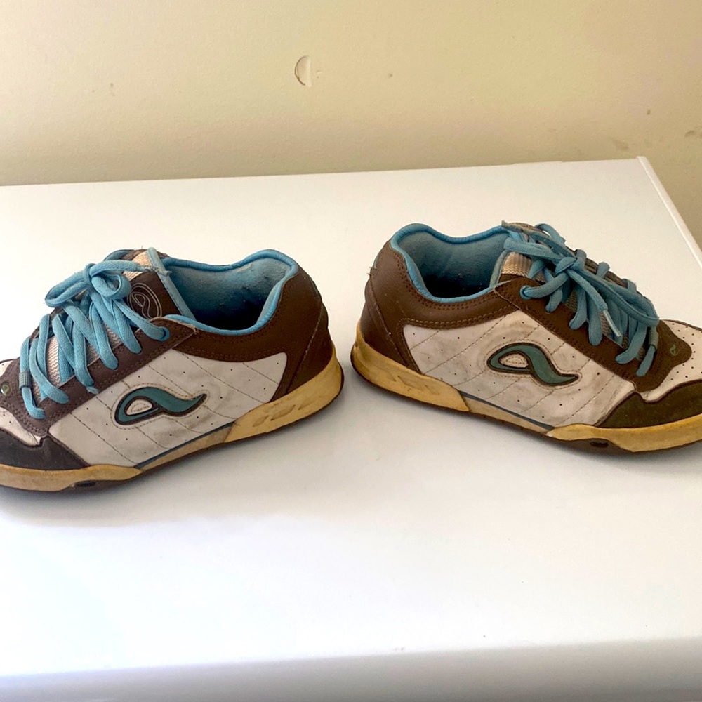 Adio skate shoe